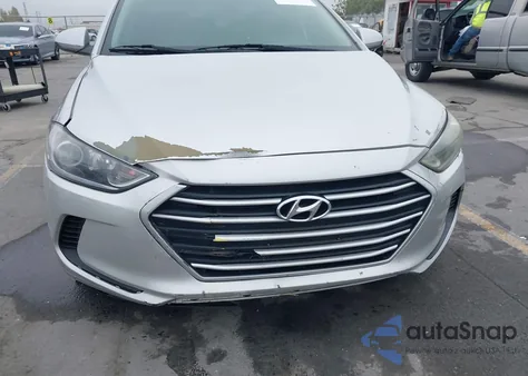 2017 Hyundai Elantra Se z USA, uszkodzony, nr VIN 5NPD74LF5HH195189